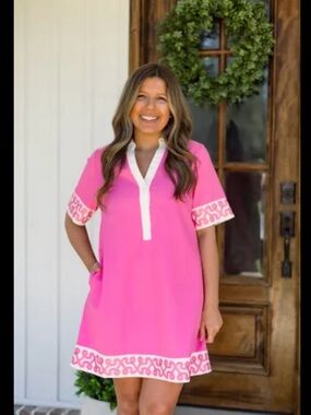 Entro Pink Shift embroidered Dress Size Medium